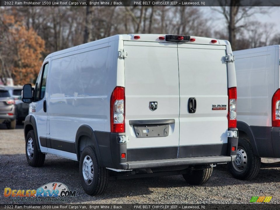 2022 Ram ProMaster 1500 Low Roof Cargo Van Bright White / Black Photo #7