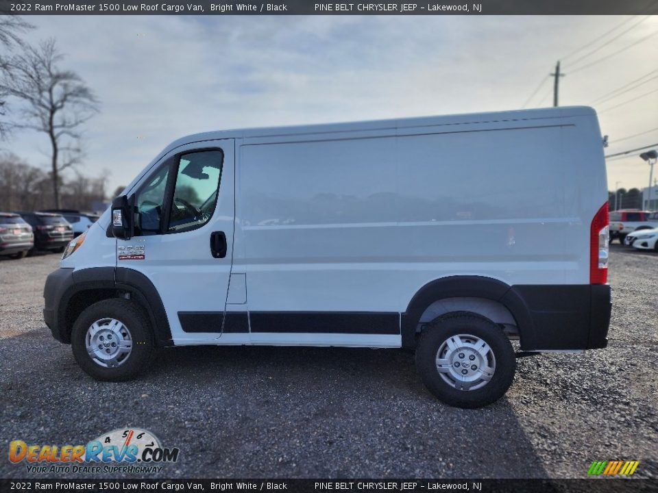 2022 Ram ProMaster 1500 Low Roof Cargo Van Bright White / Black Photo #8