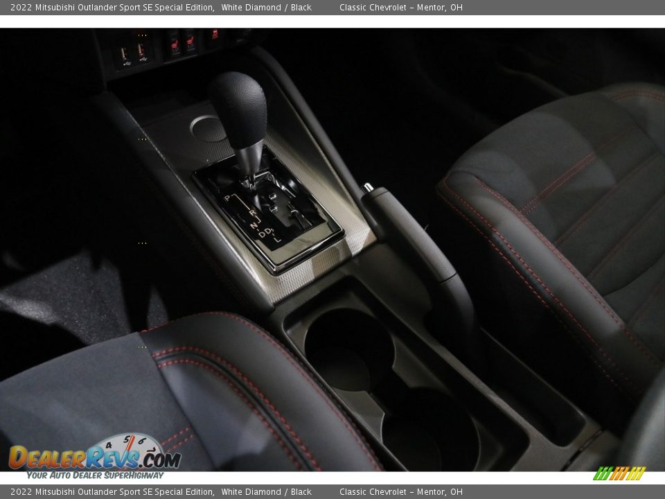 2022 Mitsubishi Outlander Sport SE Special Edition Shifter Photo #14