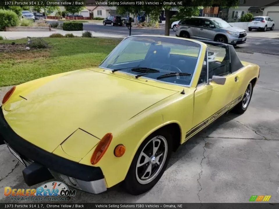 Front 3/4 View of 1973 Porsche 914 1.7 Photo #3