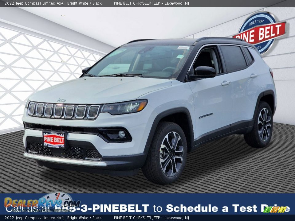 2022 Jeep Compass Limited 4x4 Bright White / Black Photo #1