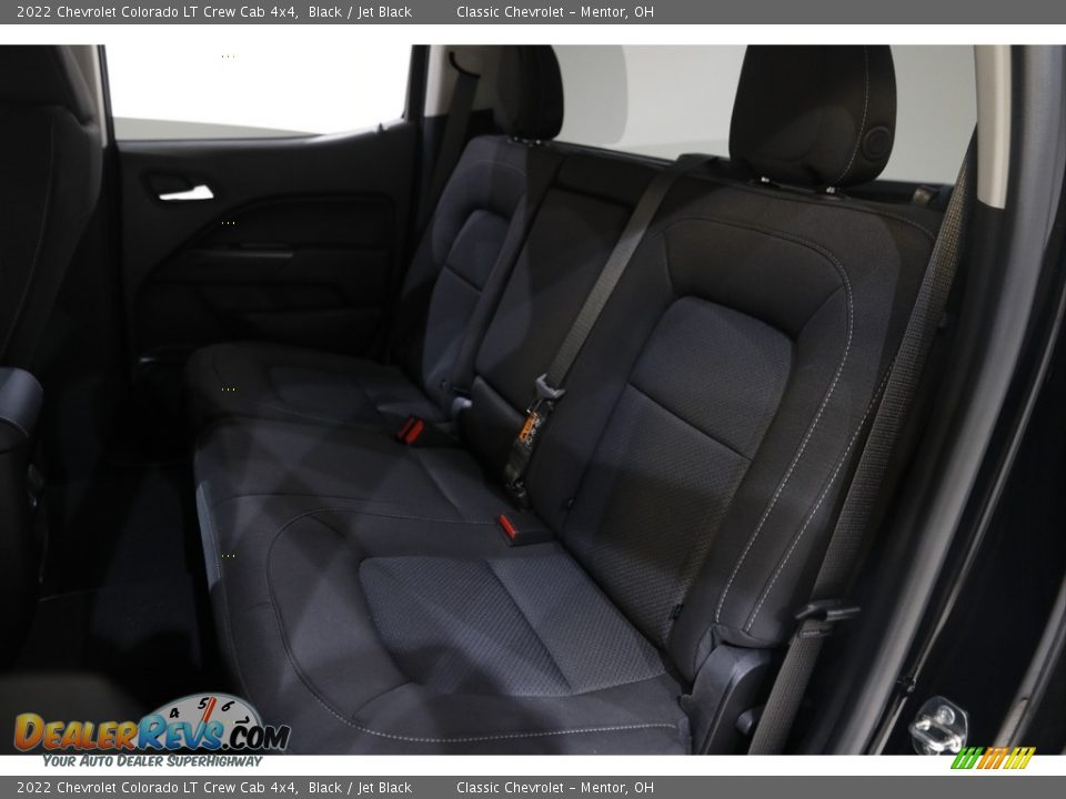 2022 Chevrolet Colorado LT Crew Cab 4x4 Black / Jet Black Photo #17
