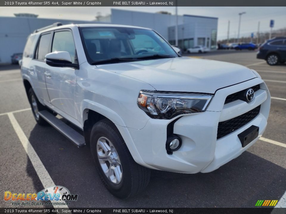 2019 Toyota 4Runner SR5 4x4 Super White / Graphite Photo #3