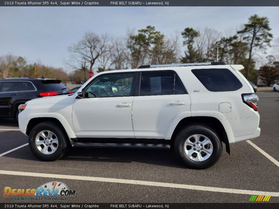 2019 Toyota 4Runner SR5 4x4 Super White / Graphite Photo #9