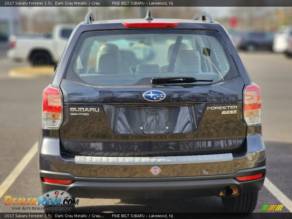 2017 Subaru Forester 2.5i Dark Gray Metallic / Gray Photo #6