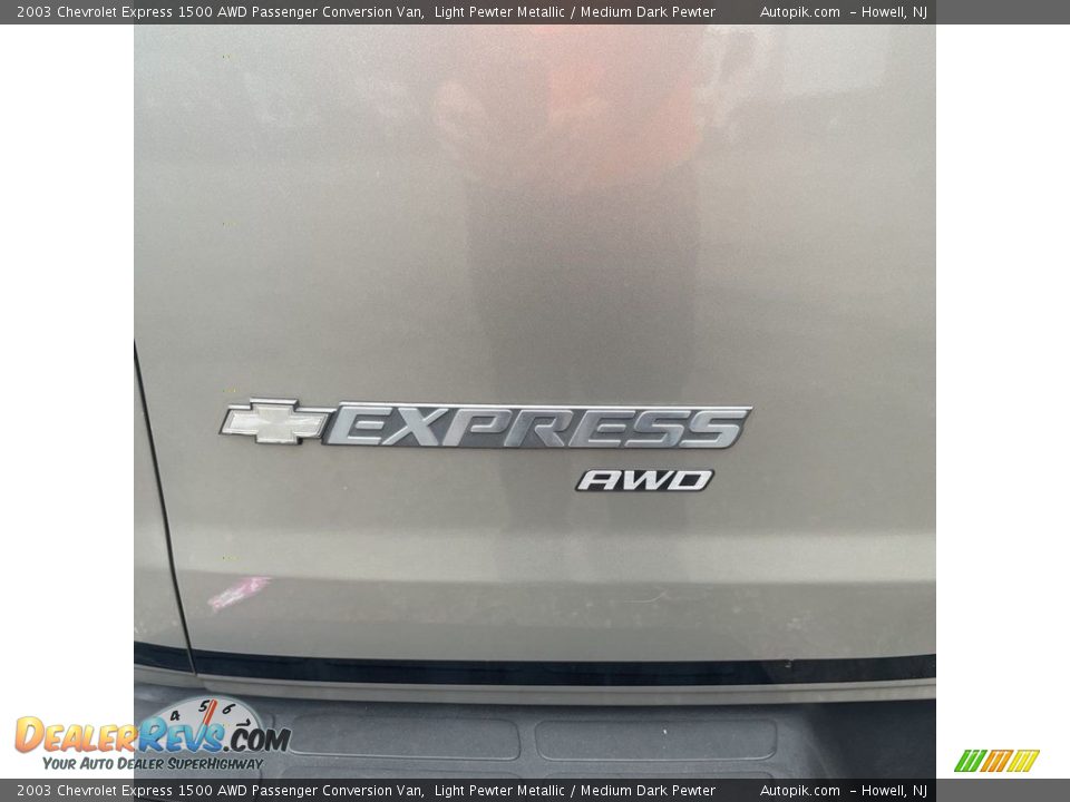 2003 Chevrolet Express 1500 AWD Passenger Conversion Van Logo Photo #8
