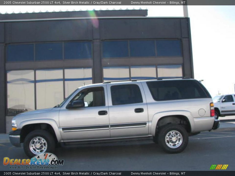 2005 Chevrolet Suburban 2500 LT 4x4 Silver Birch Metallic / Gray/Dark Charcoal Photo #1