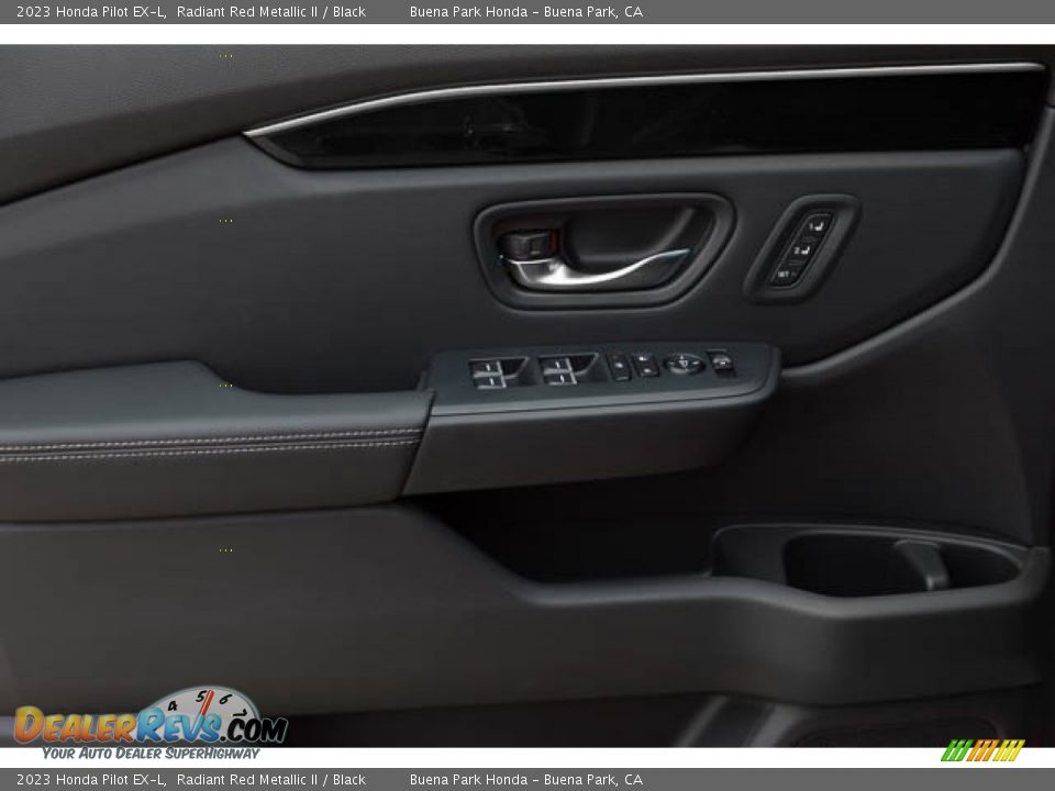 Door Panel of 2023 Honda Pilot EX-L Photo #33