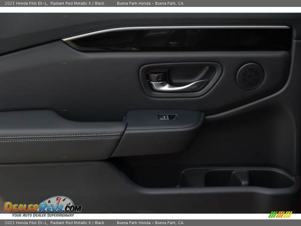 Door Panel of 2023 Honda Pilot EX-L Photo #35