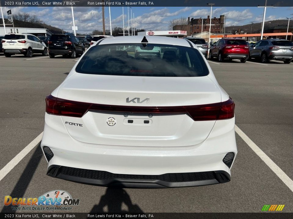 2023 Kia Forte LXS Clear White / Black Photo #7