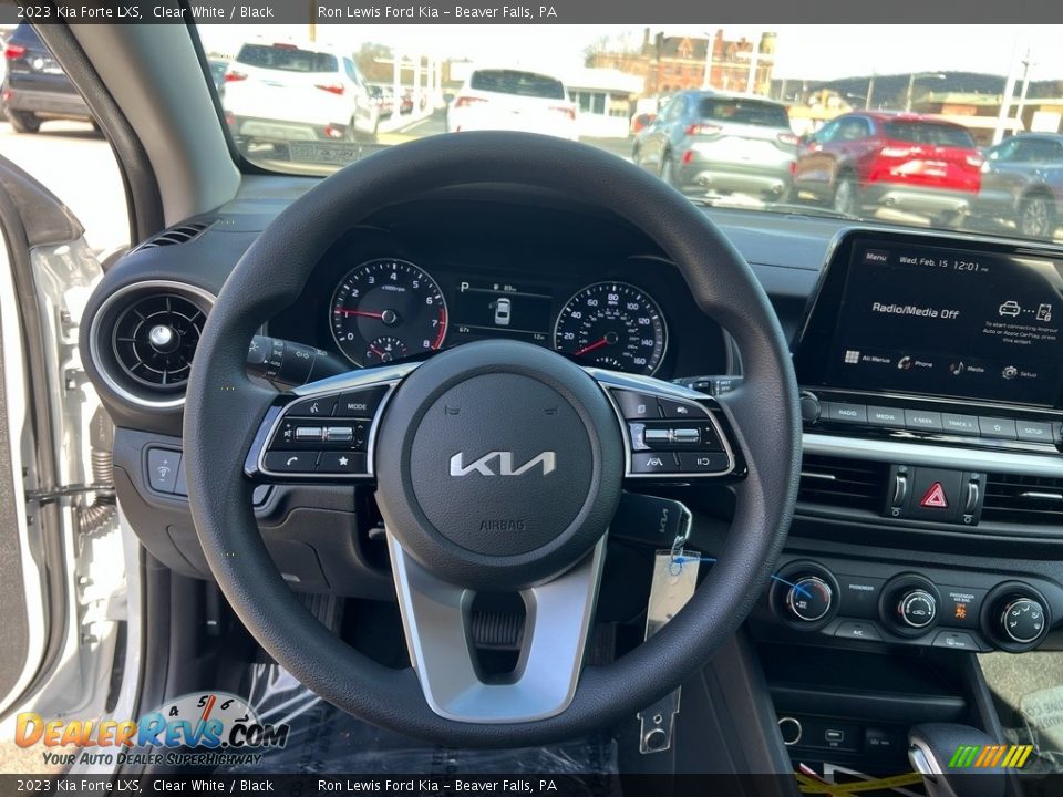 2023 Kia Forte LXS Clear White / Black Photo #18