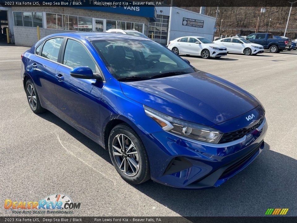 2023 Kia Forte LXS Deep Sea Blue / Black Photo #2