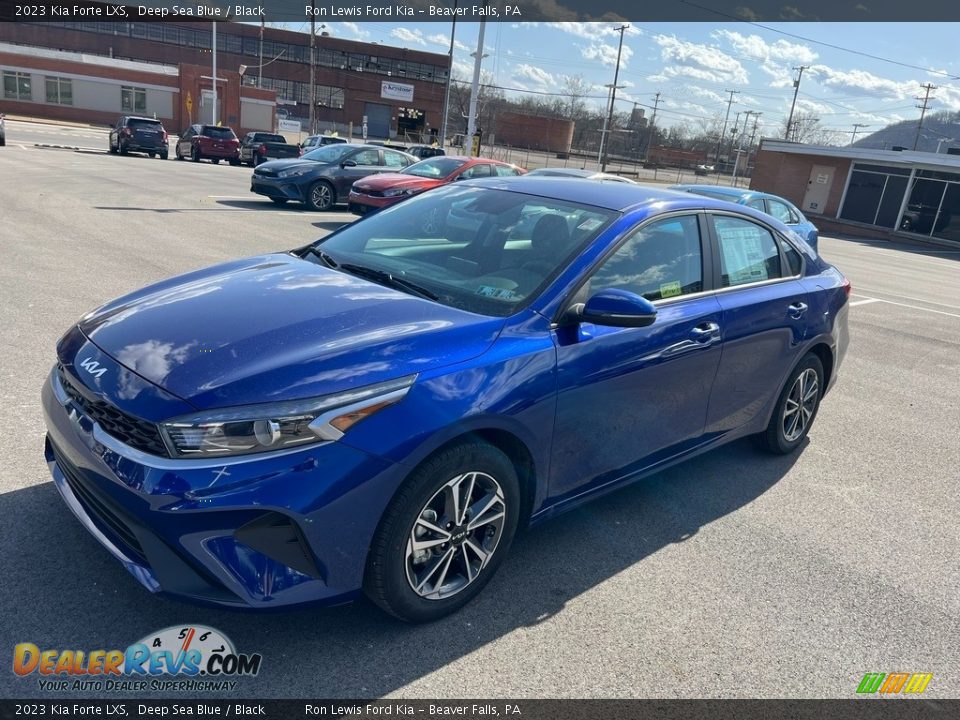 2023 Kia Forte LXS Deep Sea Blue / Black Photo #4