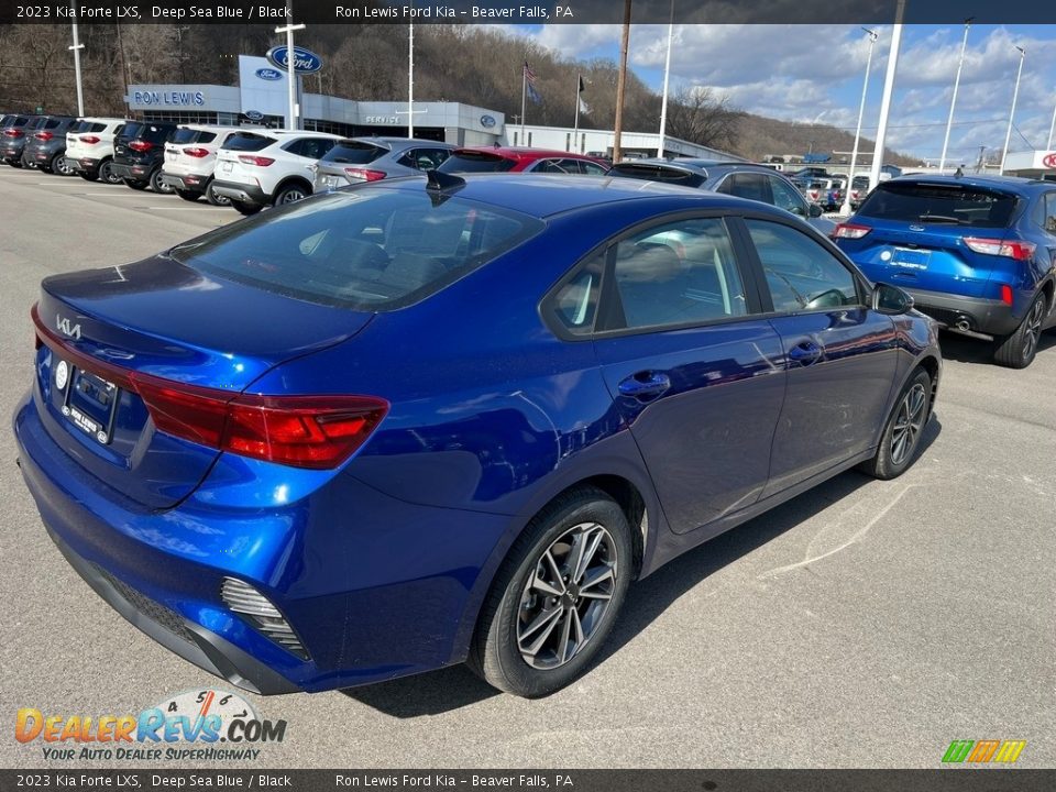 2023 Kia Forte LXS Deep Sea Blue / Black Photo #8