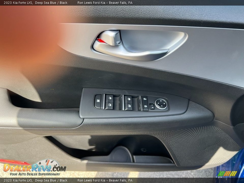 2023 Kia Forte LXS Deep Sea Blue / Black Photo #15