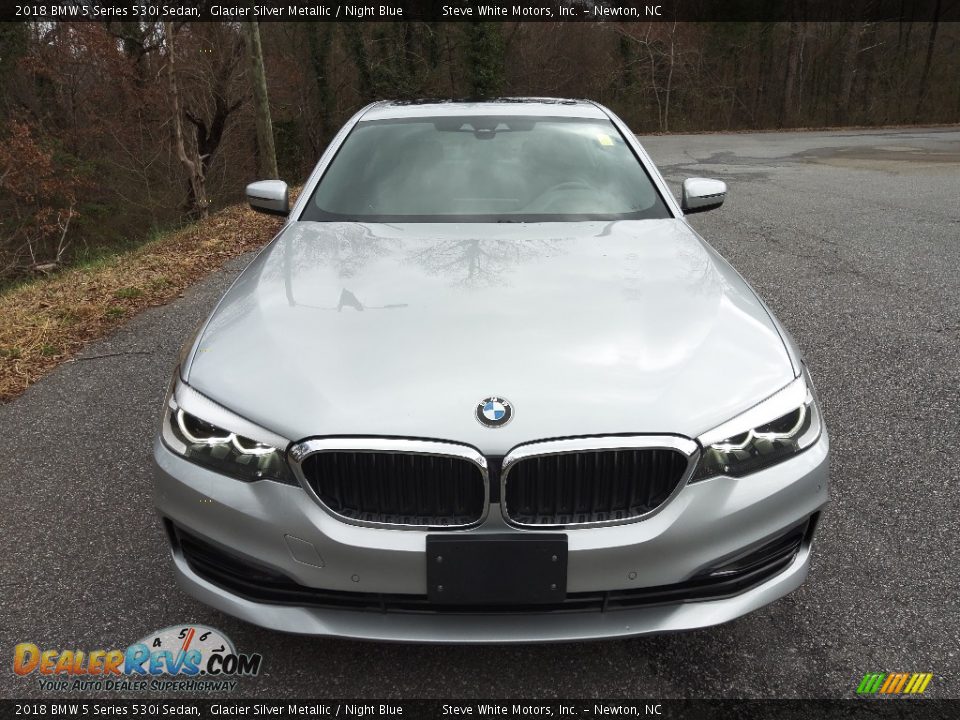 2018 BMW 5 Series 530i Sedan Glacier Silver Metallic / Night Blue Photo #4