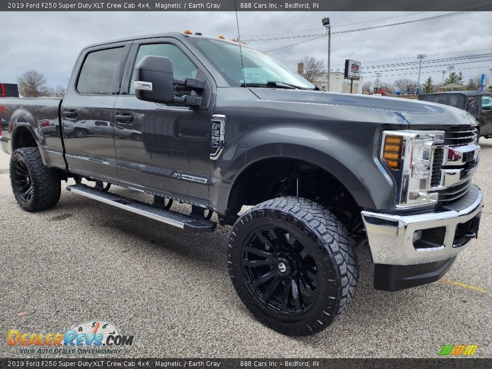 2019 Ford F250 Super Duty XLT Crew Cab 4x4 Magnetic / Earth Gray Photo #5