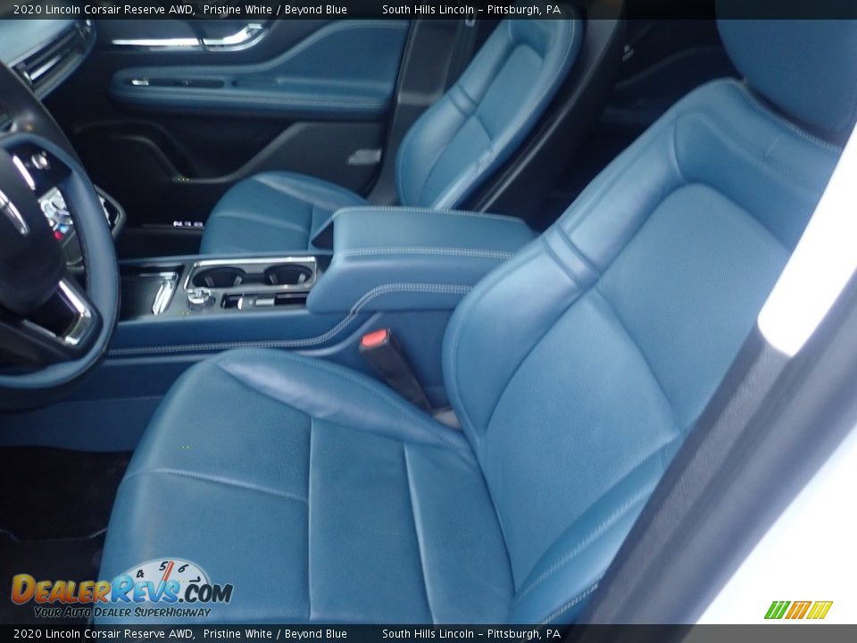 Front Seat of 2020 Lincoln Corsair Reserve AWD Photo #15