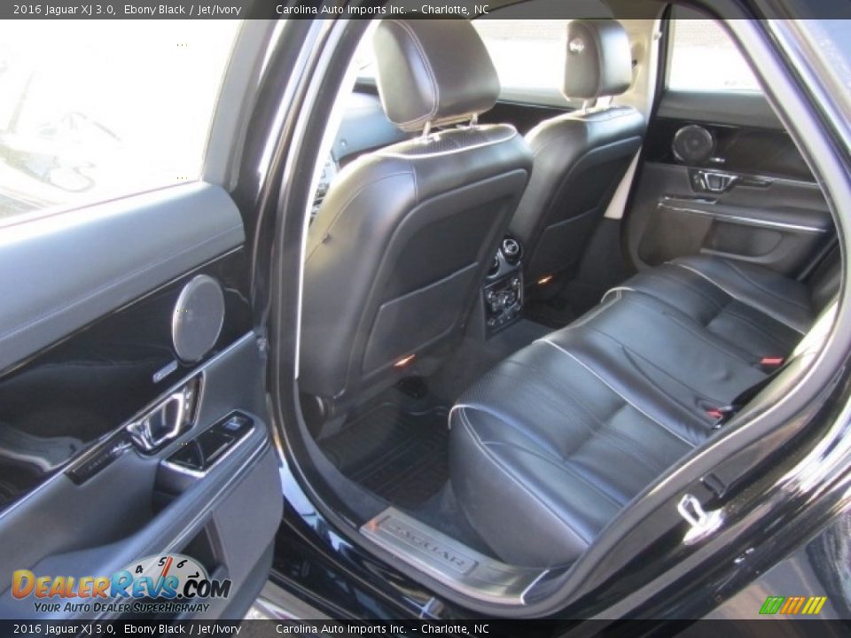 2016 Jaguar XJ 3.0 Ebony Black / Jet/Ivory Photo #20