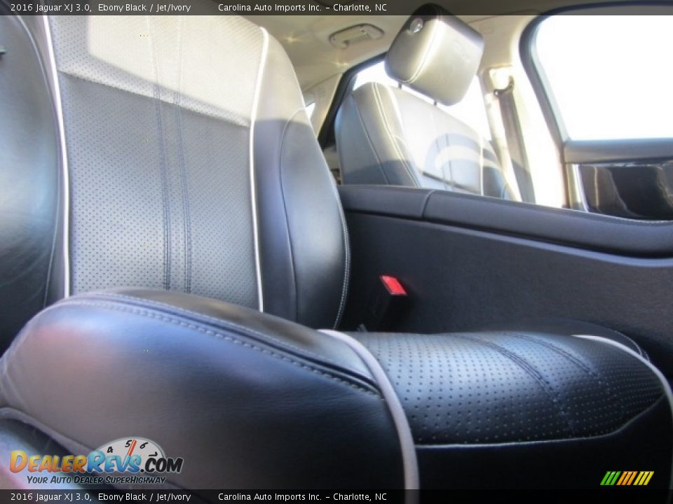 2016 Jaguar XJ 3.0 Ebony Black / Jet/Ivory Photo #23