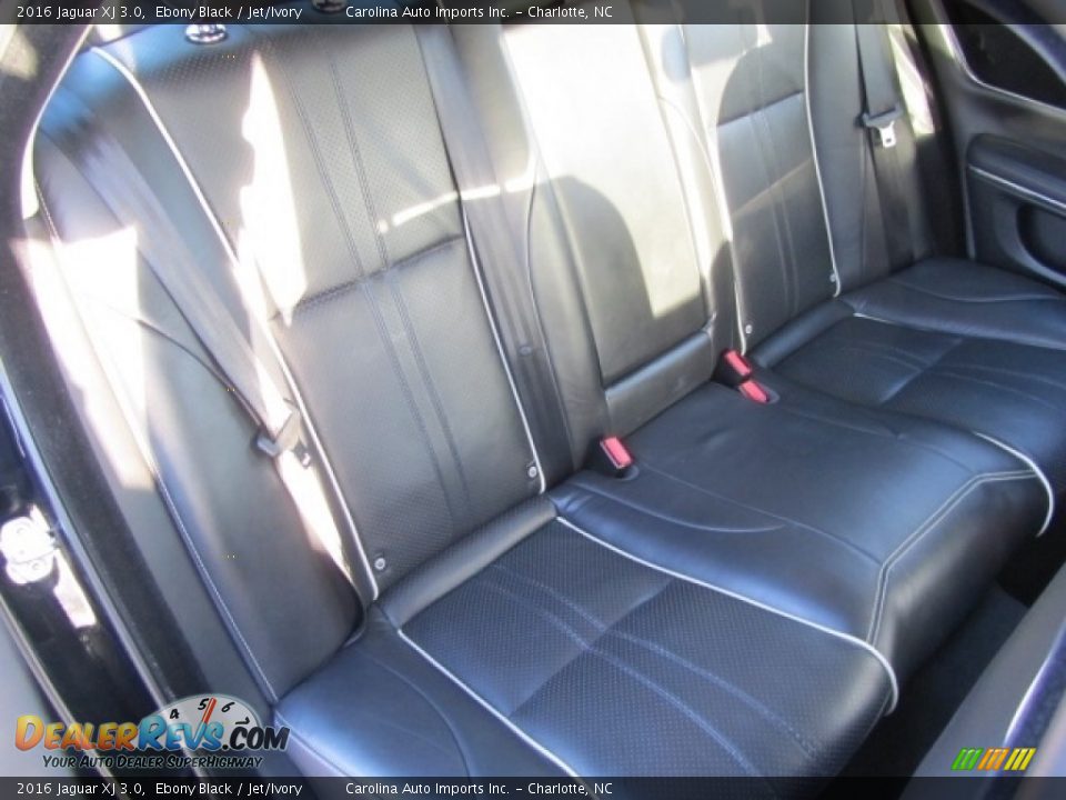2016 Jaguar XJ 3.0 Ebony Black / Jet/Ivory Photo #25