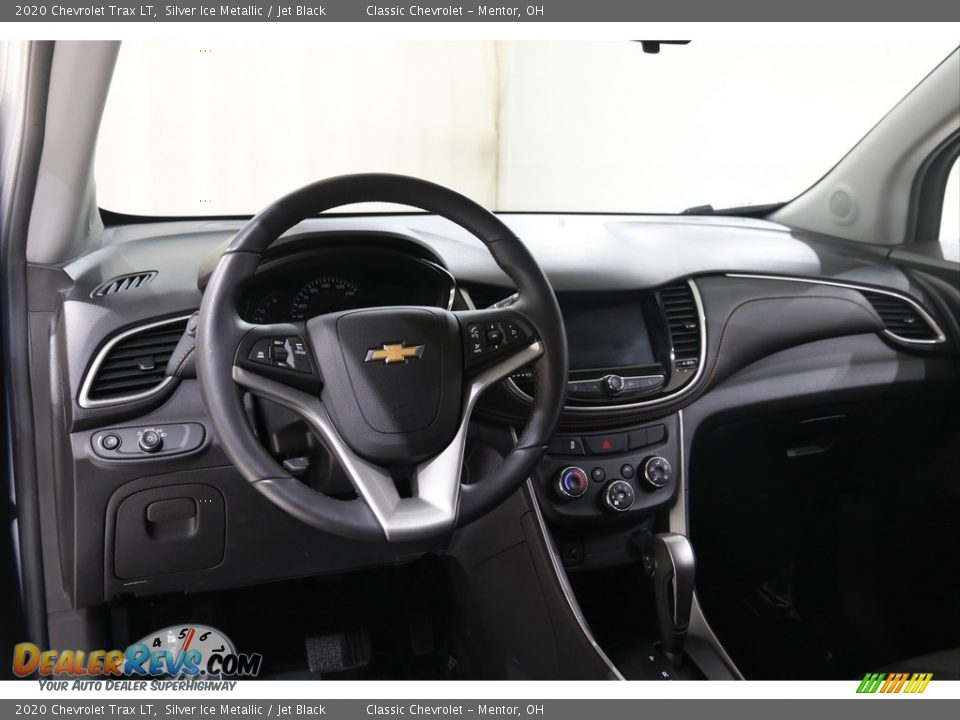 2020 Chevrolet Trax LT Silver Ice Metallic / Jet Black Photo #6