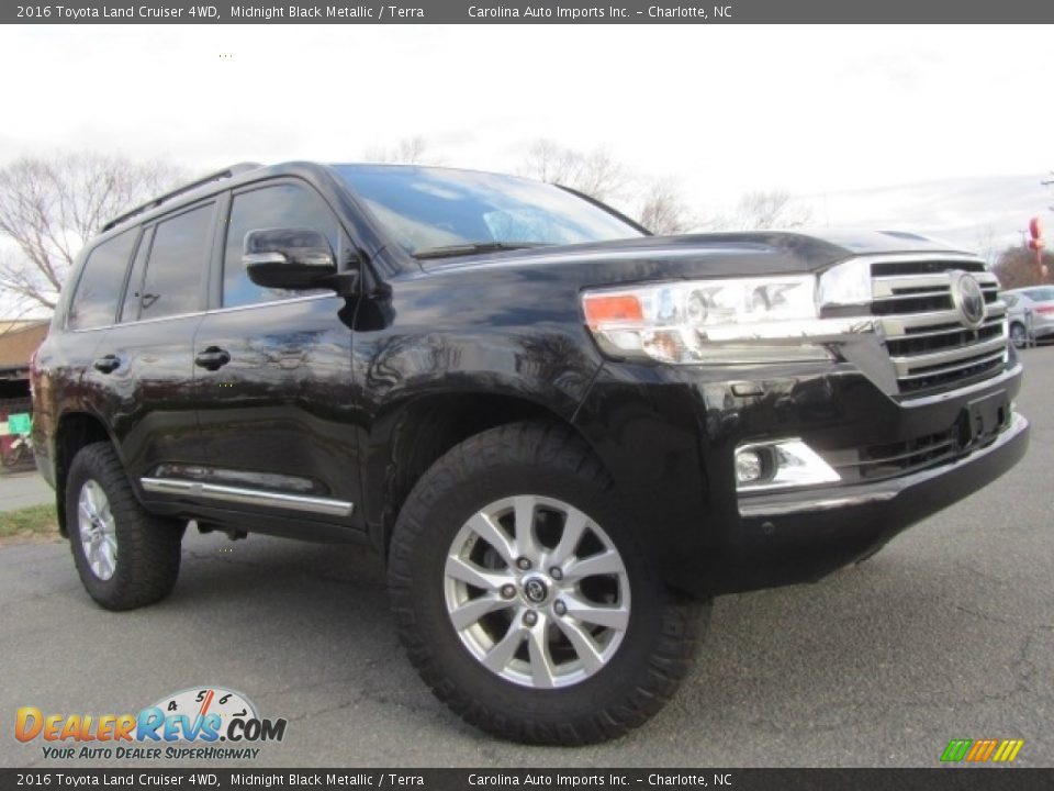2016 Toyota Land Cruiser 4WD Midnight Black Metallic / Terra Photo #1