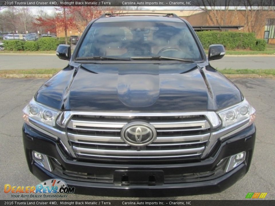 2016 Toyota Land Cruiser 4WD Midnight Black Metallic / Terra Photo #5