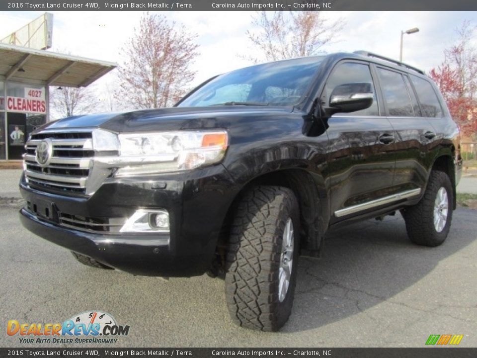 2016 Toyota Land Cruiser 4WD Midnight Black Metallic / Terra Photo #6