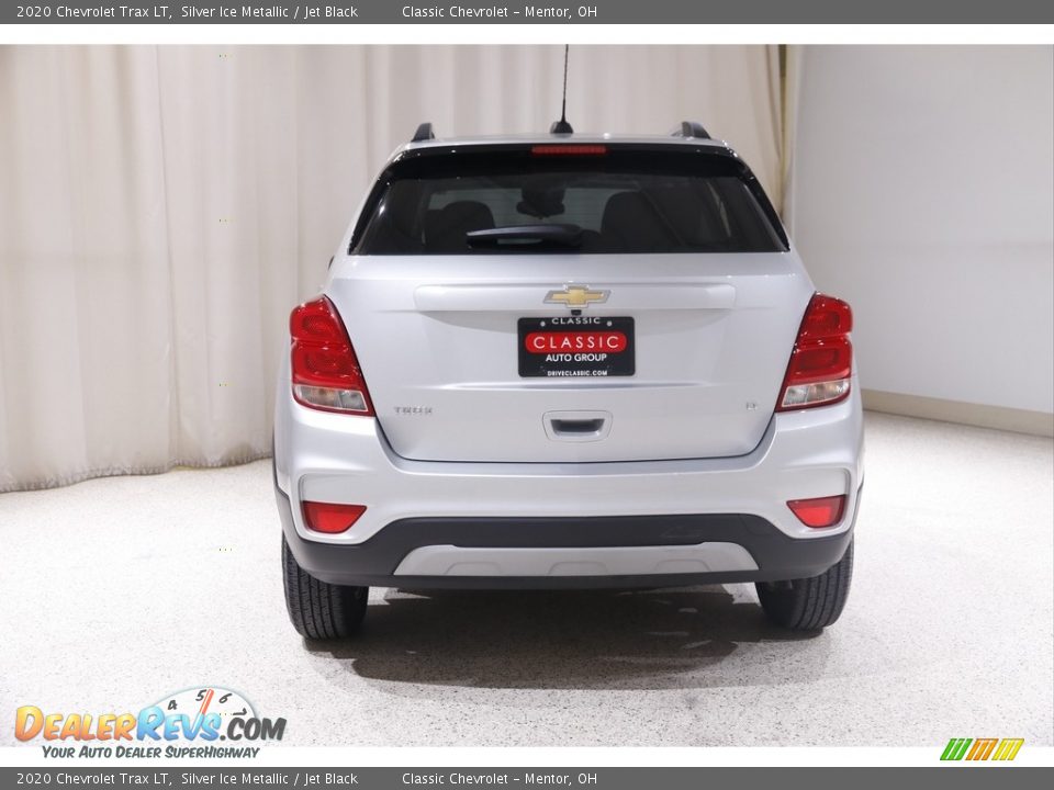 2020 Chevrolet Trax LT Silver Ice Metallic / Jet Black Photo #17