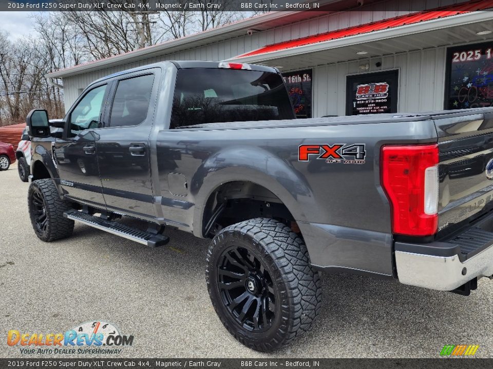 2019 Ford F250 Super Duty XLT Crew Cab 4x4 Magnetic / Earth Gray Photo #31
