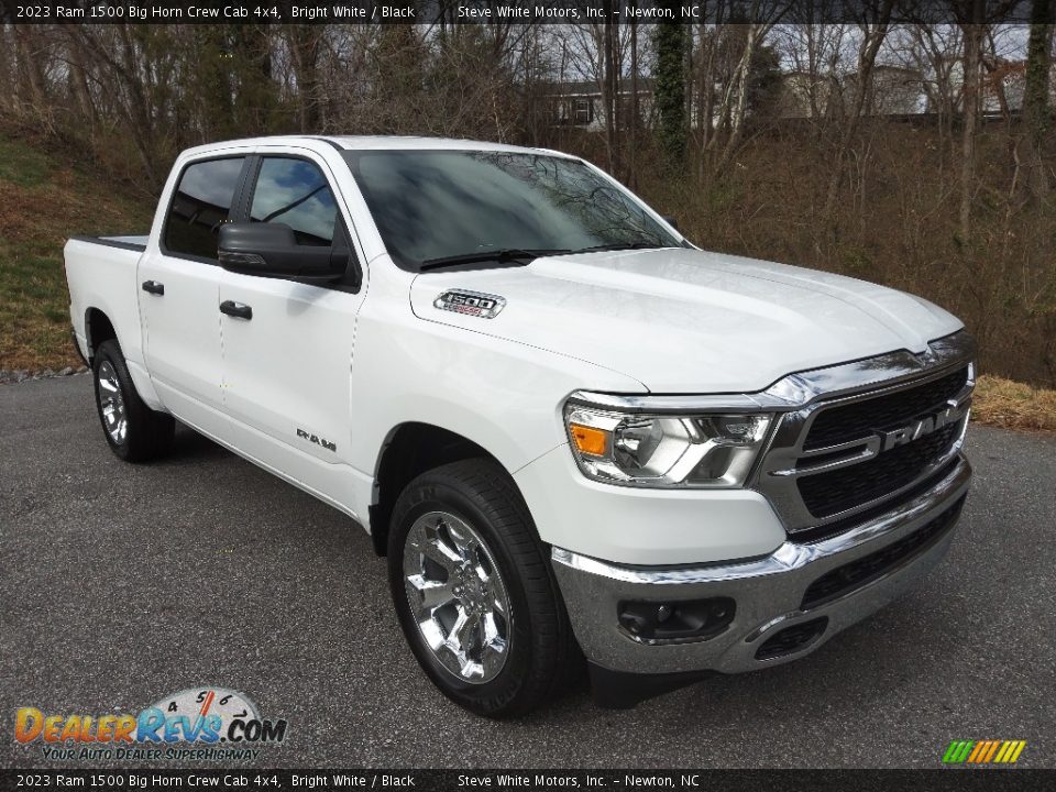 Front 3/4 View of 2023 Ram 1500 Big Horn Crew Cab 4x4 Photo #4