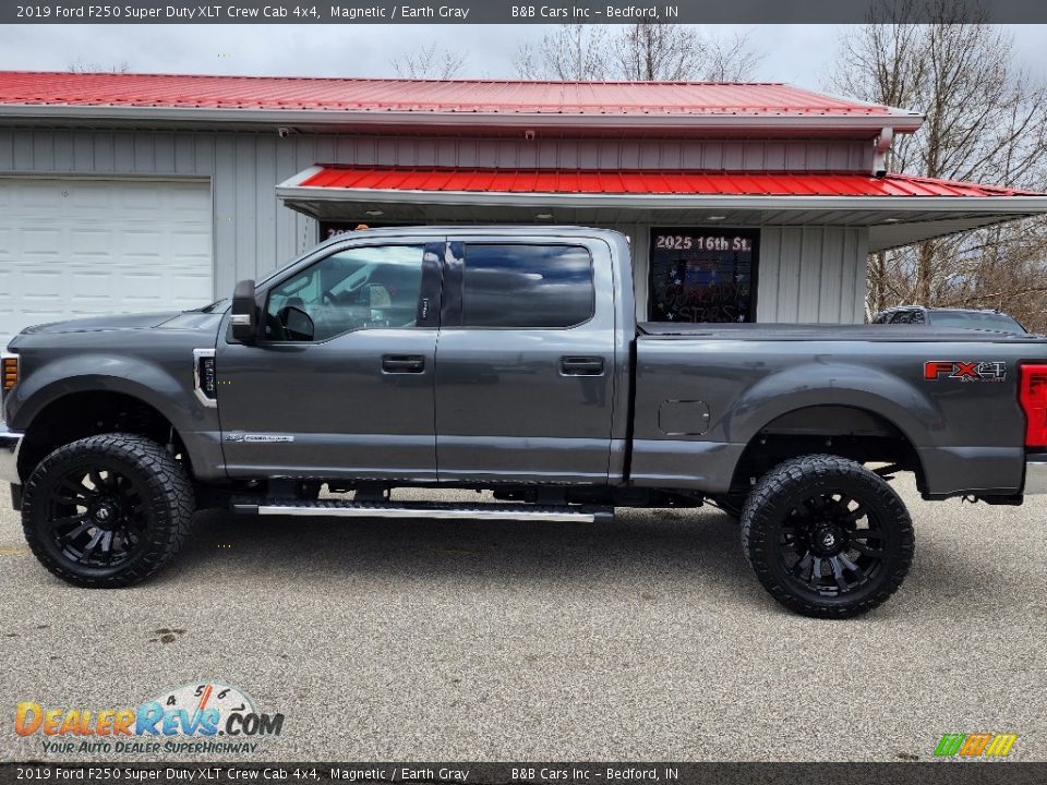 2019 Ford F250 Super Duty XLT Crew Cab 4x4 Magnetic / Earth Gray Photo #32