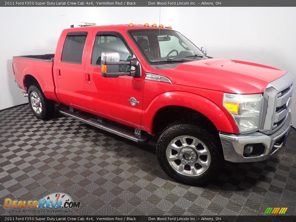 2011 Ford F350 Super Duty Lariat Crew Cab 4x4 Vermillion Red / Black Photo #2