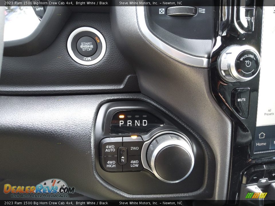 2023 Ram 1500 Big Horn Crew Cab 4x4 Shifter Photo #22