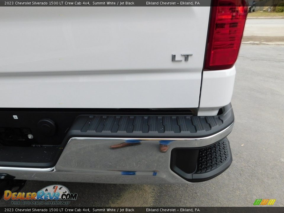 2023 Chevrolet Silverado 1500 LT Crew Cab 4x4 Logo Photo #13