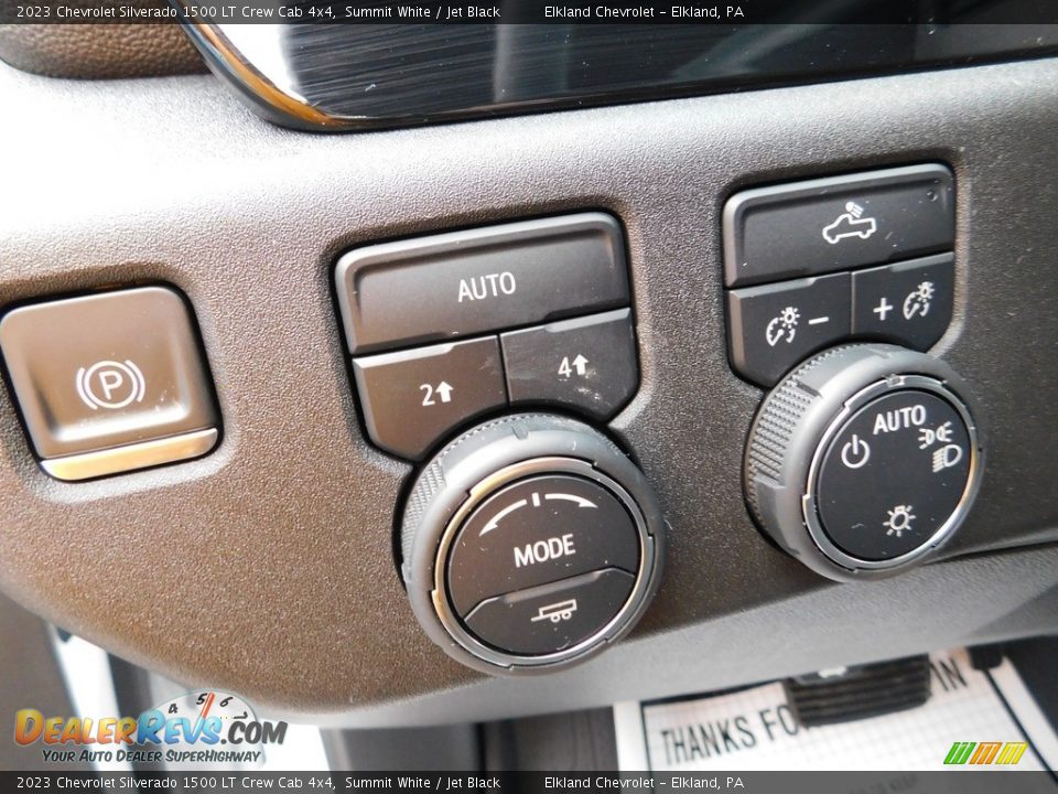 Controls of 2023 Chevrolet Silverado 1500 LT Crew Cab 4x4 Photo #24