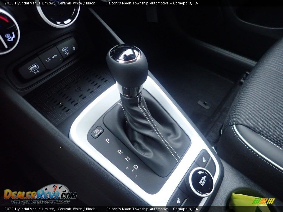 2023 Hyundai Venue Limited Shifter Photo #15