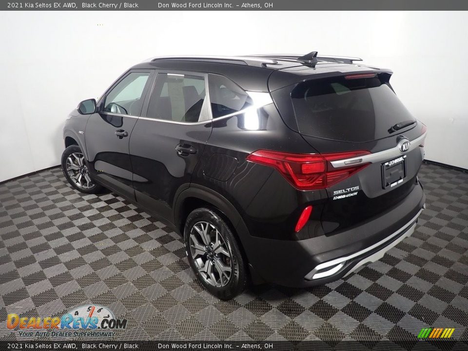 2021 Kia Seltos EX AWD Black Cherry / Black Photo #13
