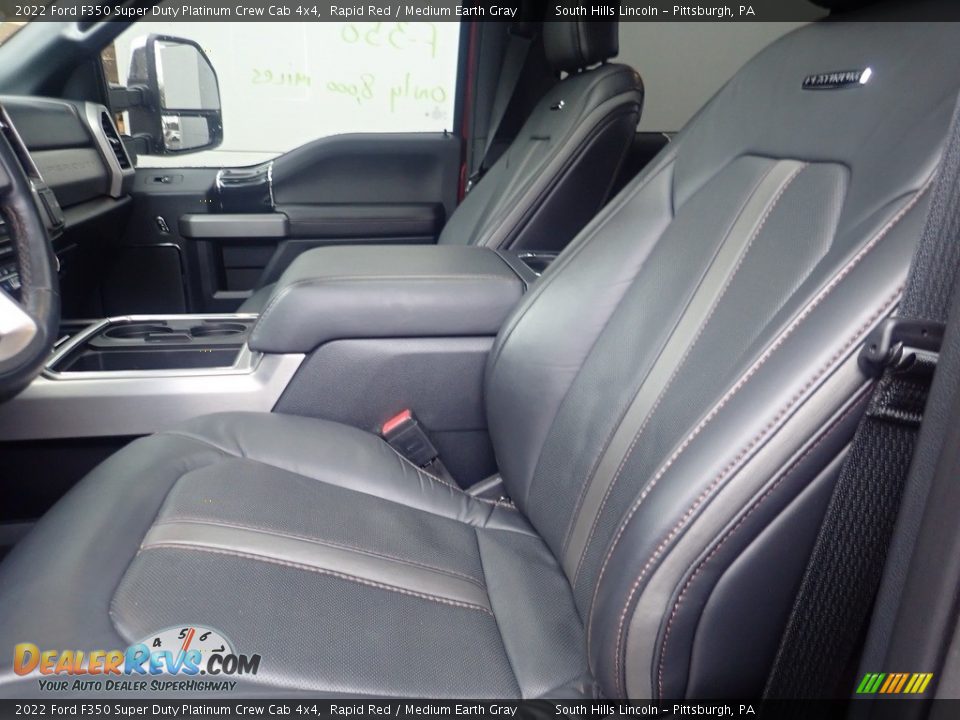 Front Seat of 2022 Ford F350 Super Duty Platinum Crew Cab 4x4 Photo #15