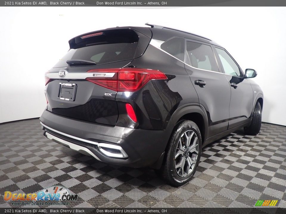 2021 Kia Seltos EX AWD Black Cherry / Black Photo #17