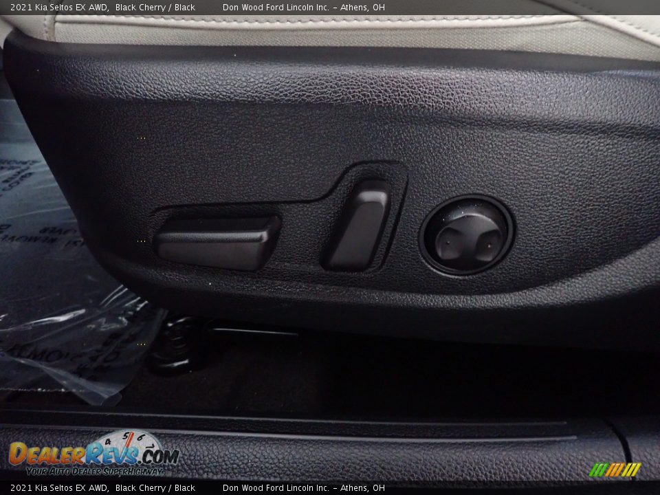 2021 Kia Seltos EX AWD Black Cherry / Black Photo #22