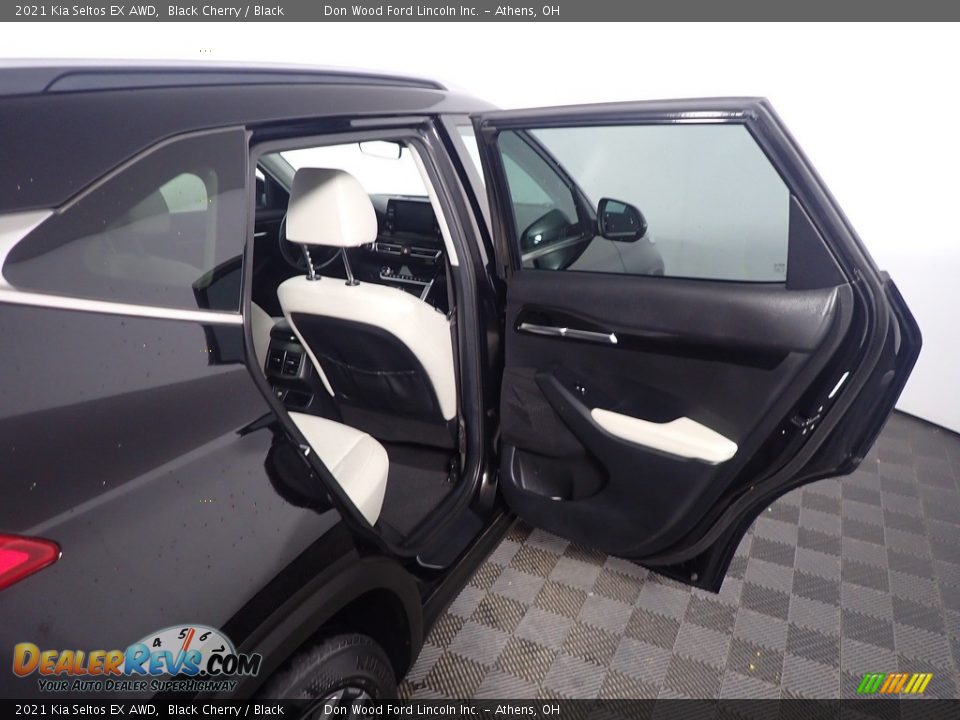2021 Kia Seltos EX AWD Black Cherry / Black Photo #35