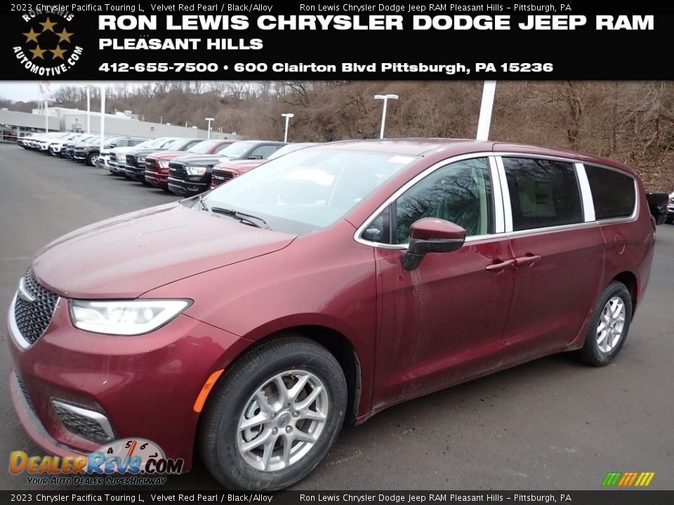 2023 Chrysler Pacifica Touring L Velvet Red Pearl / Black/Alloy Photo #1