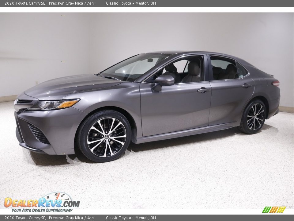 2020 Toyota Camry SE Predawn Gray Mica / Ash Photo #3