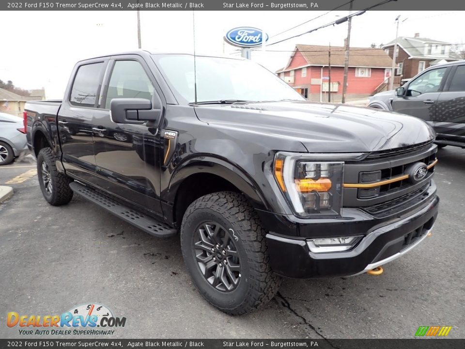 Front 3/4 View of 2022 Ford F150 Tremor SuperCrew 4x4 Photo #7