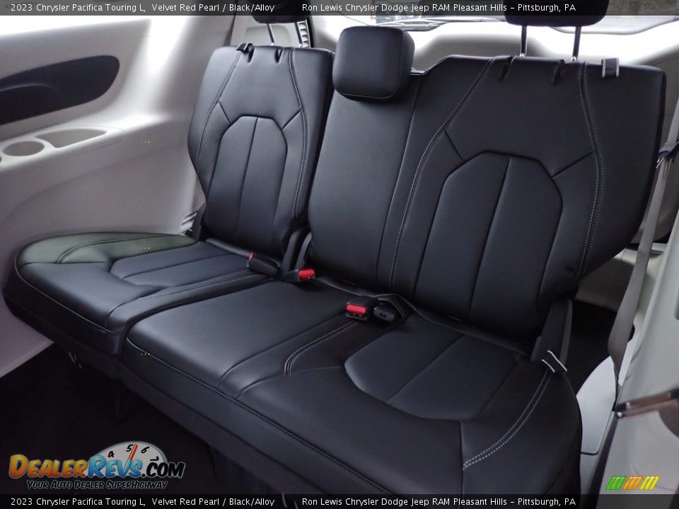 2023 Chrysler Pacifica Touring L Velvet Red Pearl / Black/Alloy Photo #13