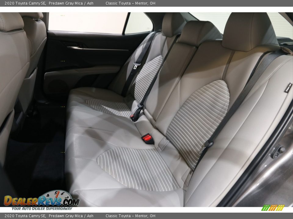 2020 Toyota Camry SE Predawn Gray Mica / Ash Photo #15