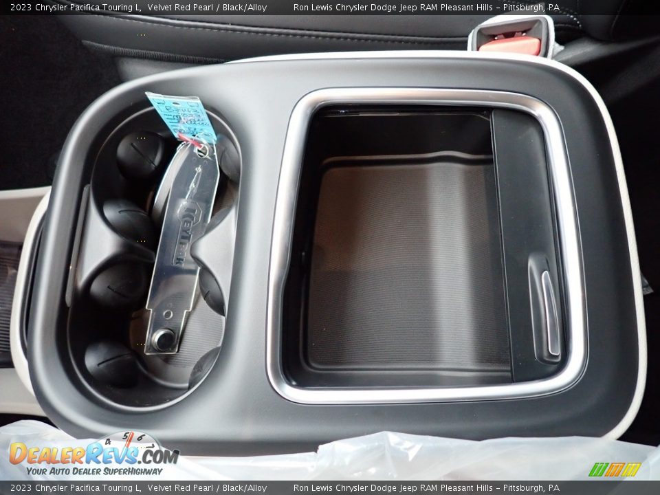 2023 Chrysler Pacifica Touring L Velvet Red Pearl / Black/Alloy Photo #19