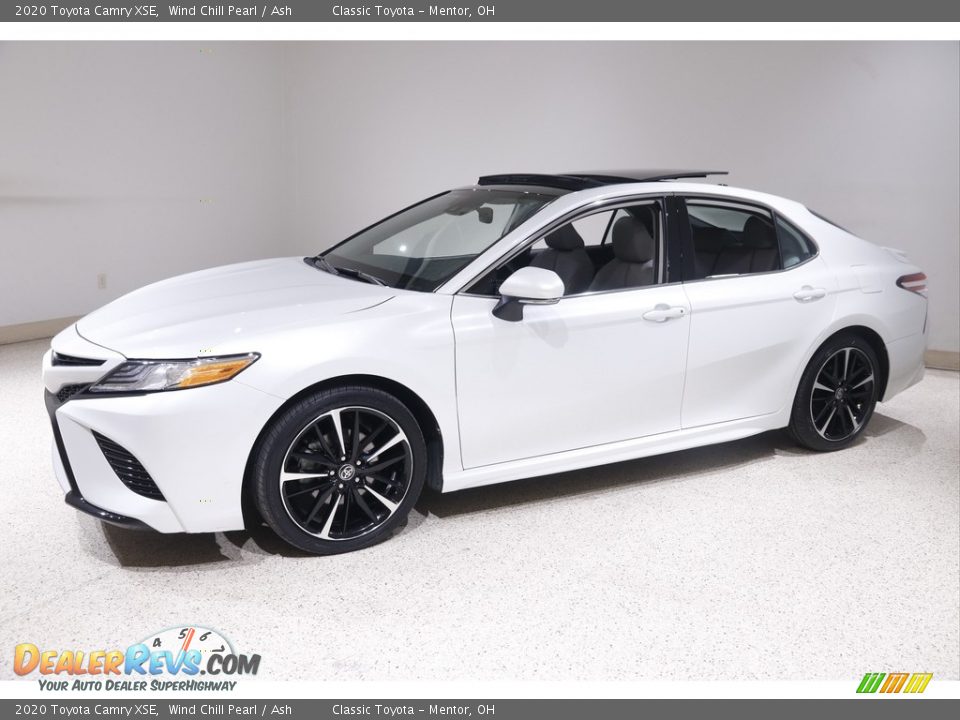 2020 Toyota Camry XSE Wind Chill Pearl / Ash Photo #3